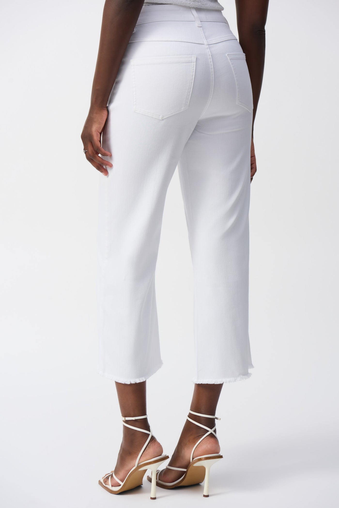 Joseph Ribkoff White Culotte Jeans With Embellished Front Seam