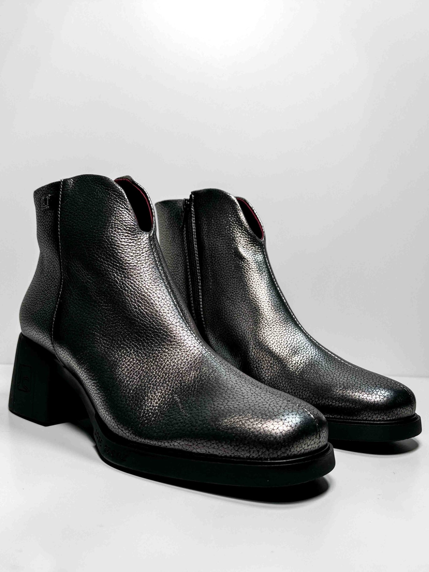 Metallic Effect Boot With Zip Detail