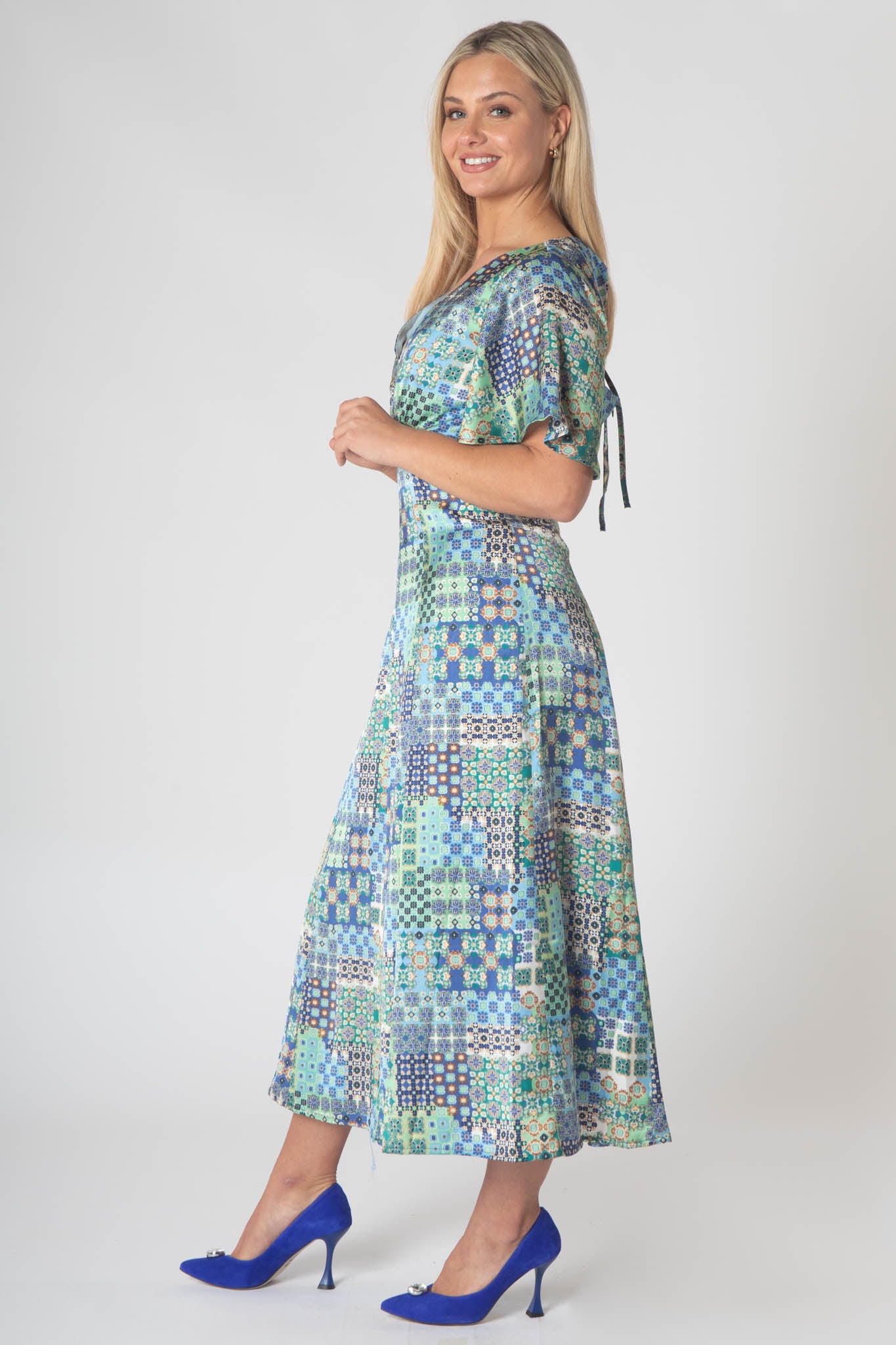 Caprice V-neck Dress with Empire Waist and Loose Half Sleeves - Blue & Green