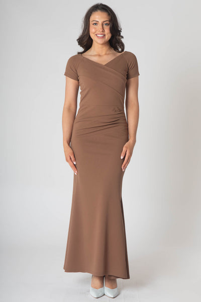 Brodie Maxi Dress With Short Sleeves & Ruching On Waist - Brown