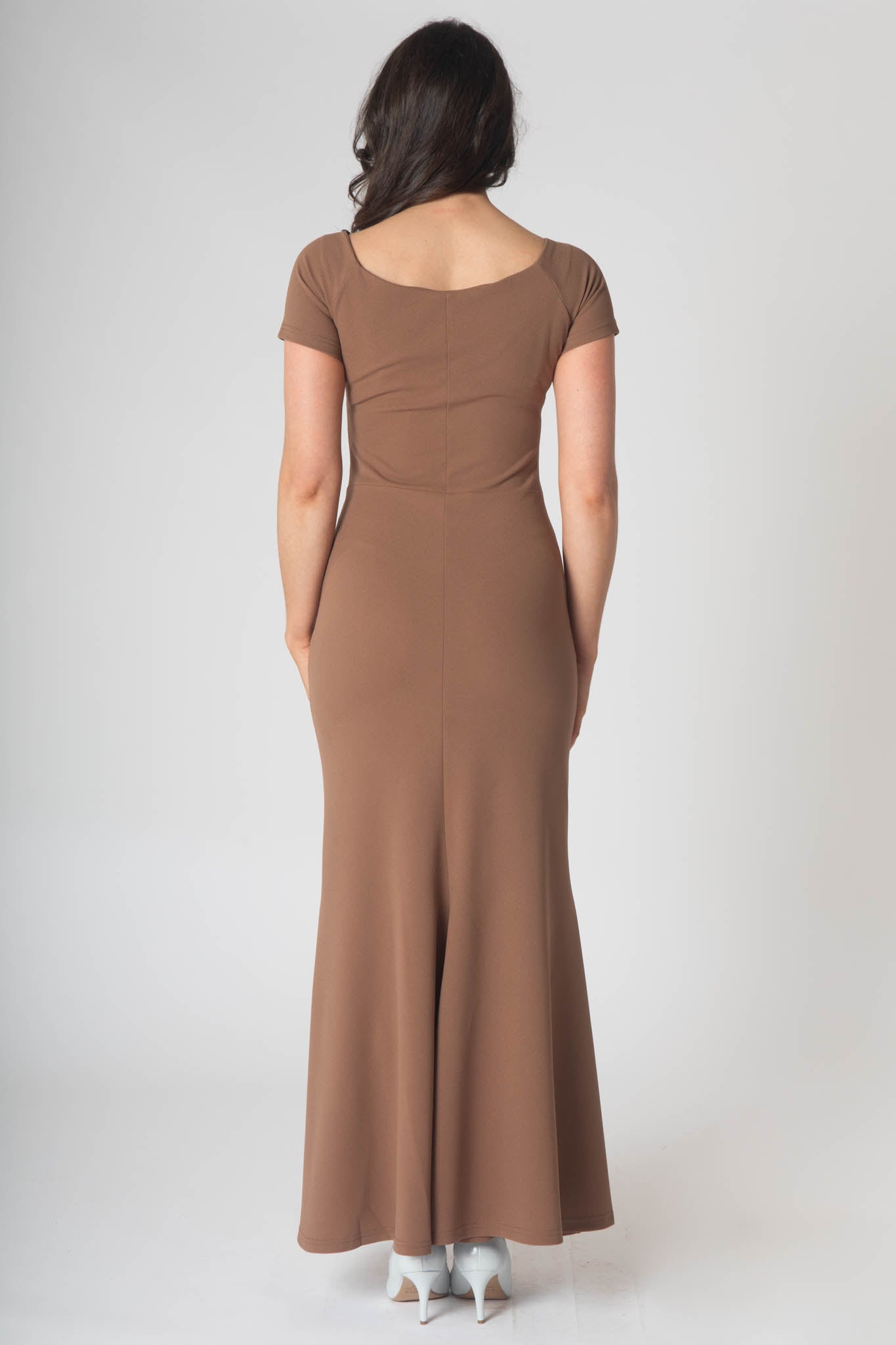 Brodie Maxi Dress With Short Sleeves & Ruching On Waist - Brown