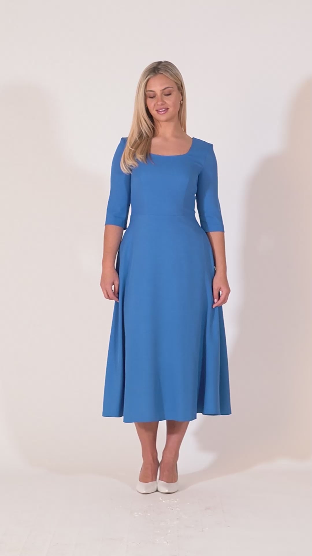 Porsha Dress With Round Neck And Contrast Lining - Blue/Pink